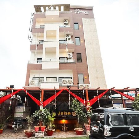 Capital O 15422 Shiva Inn ウンナーオ エクステリア 写真