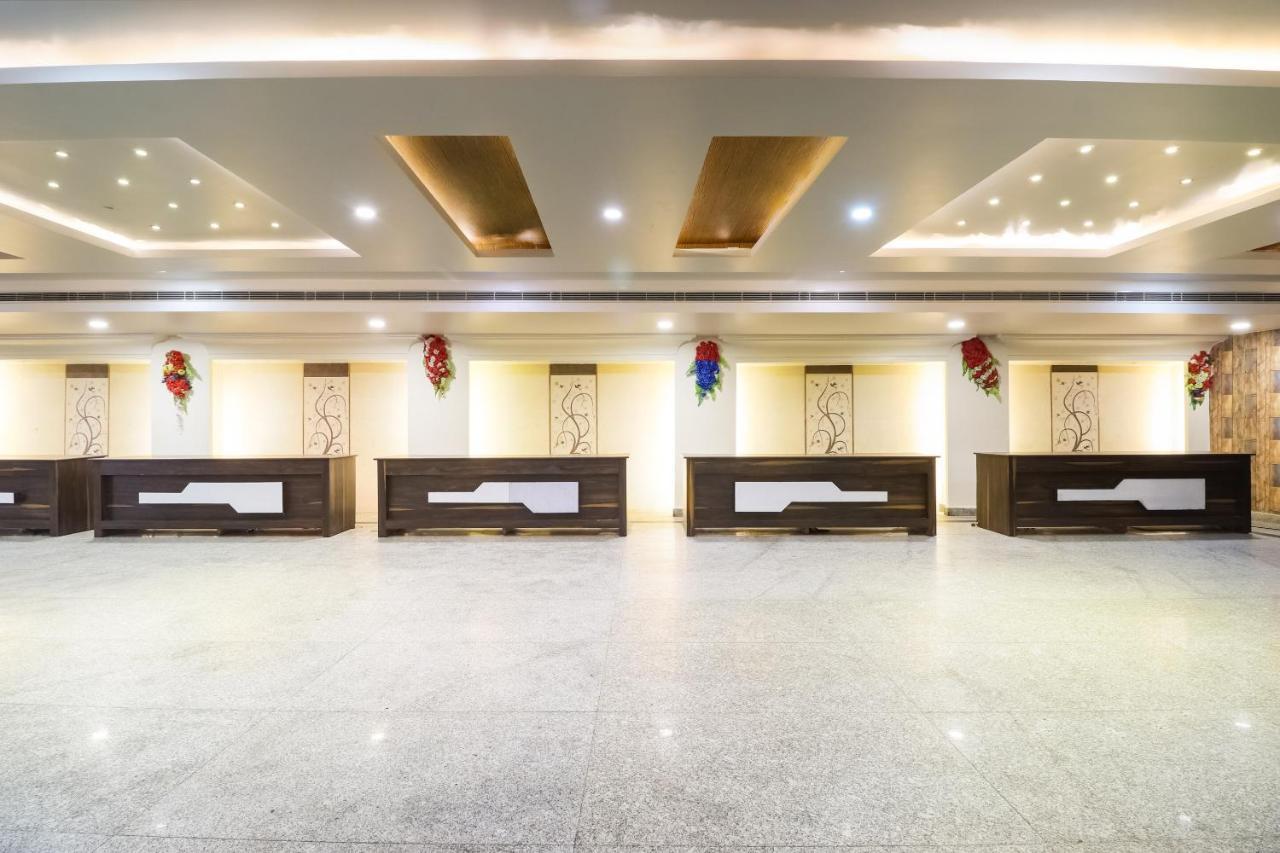 Capital O 15422 Shiva Inn ウンナーオ エクステリア 写真