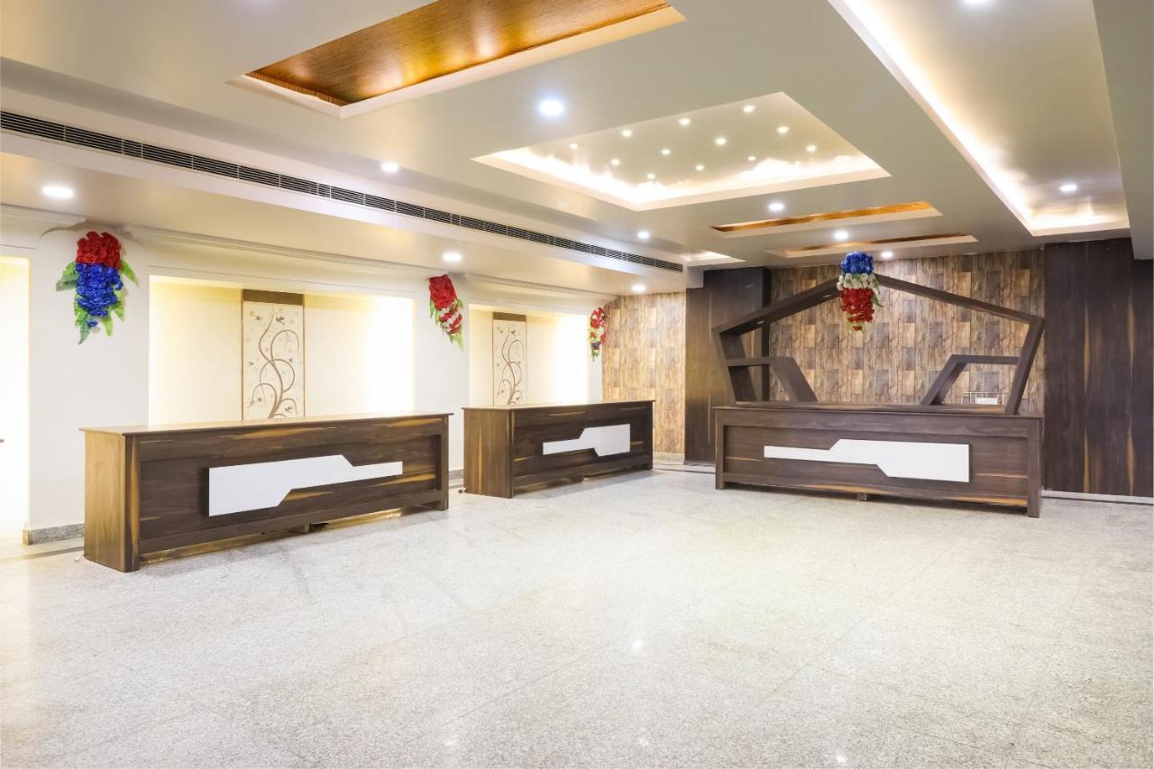 Capital O 15422 Shiva Inn ウンナーオ エクステリア 写真